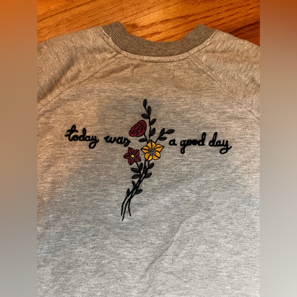 NWOT Spiritual Gangster Embroidered Crew Neck Sweatshirt - Picture 3 of 4